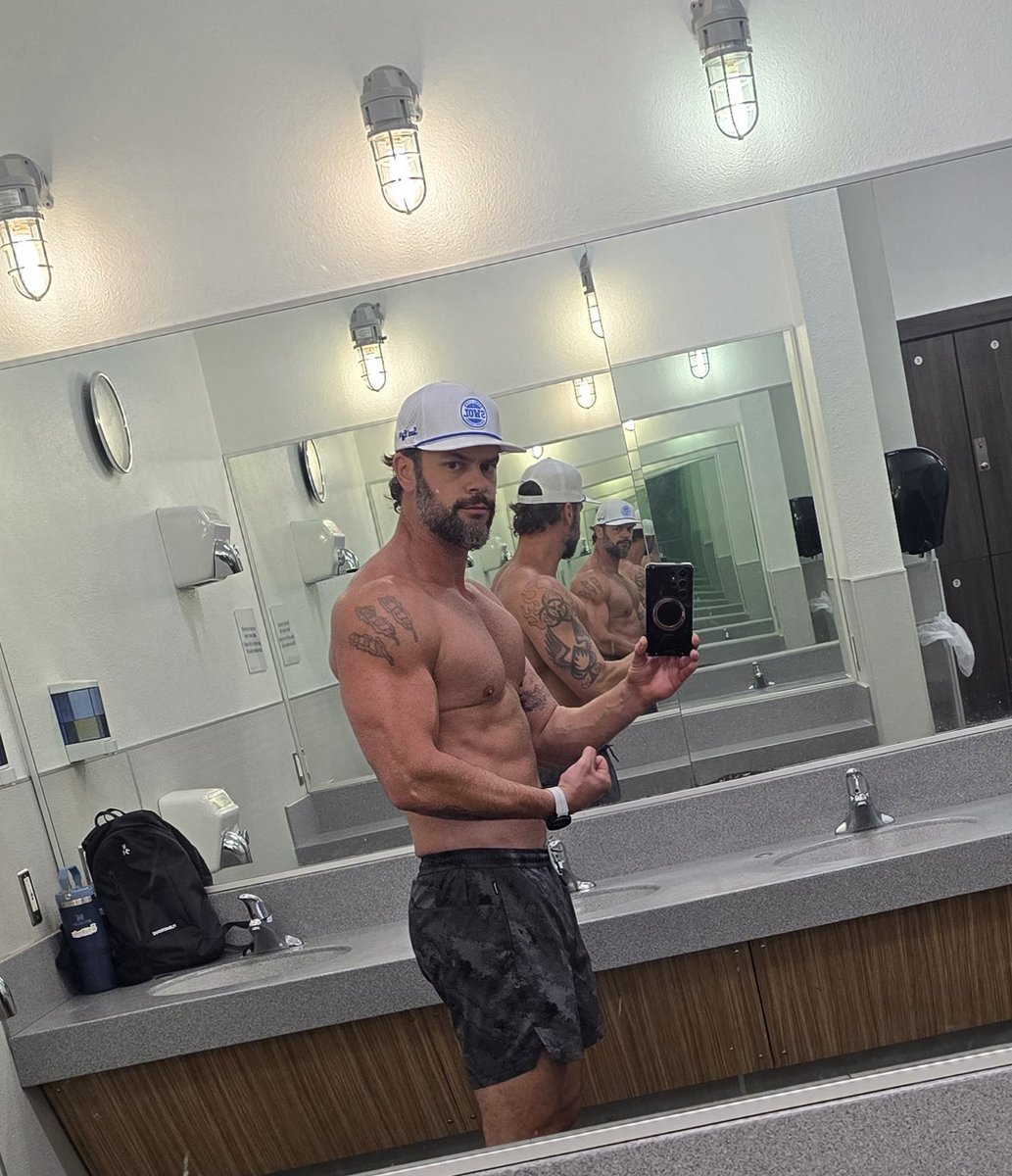 Gettn leaner and leaner by the week!