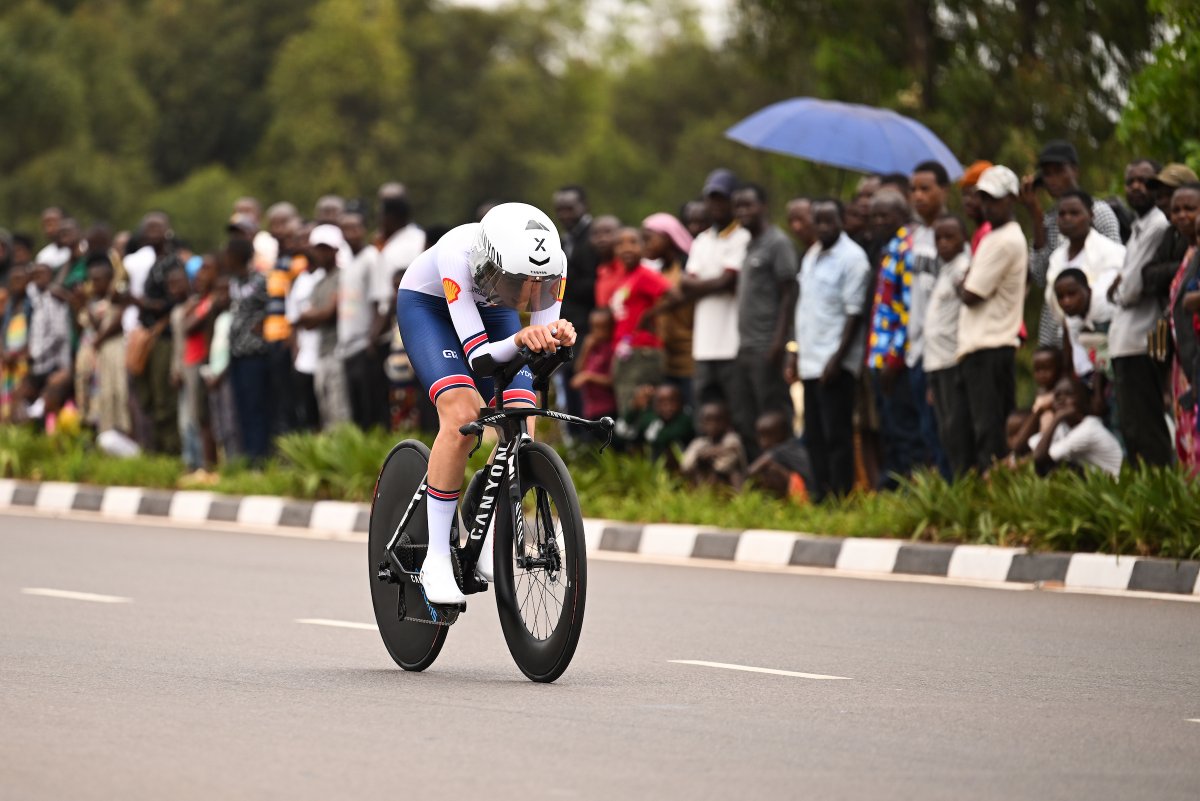 UCI_cycling's tweet image. From pain faces to celebration faces 🥵
No hiding in the Under-23 Individual Time Trial as riders give it their all, before celebrating their efforts with family and fans at the finish! 💯
#Kigali2025