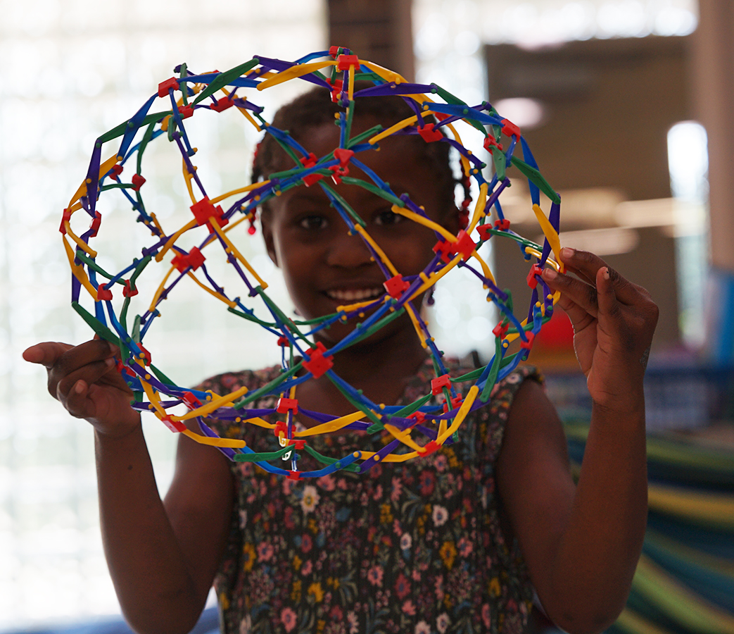 Gateway_SD's tweet image. “If kids are having a hard time, they know the sensory room is there for them.”
Hit the link to learn how Ramsey Elementary&apos;s new sensory room is helping students relax in tough times. parentsquare.com/feeds/59142931