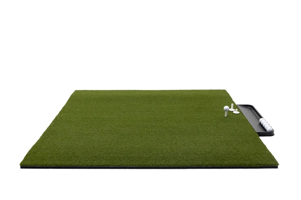Row_Cashflow's tweet image. Starting to think the range mats are hurting more than helping every amateur’s game. The "tee" is just an overused rubber noodle and you’re hitting from permanent footprints. Local muni's and several nice courses are getting away with it.