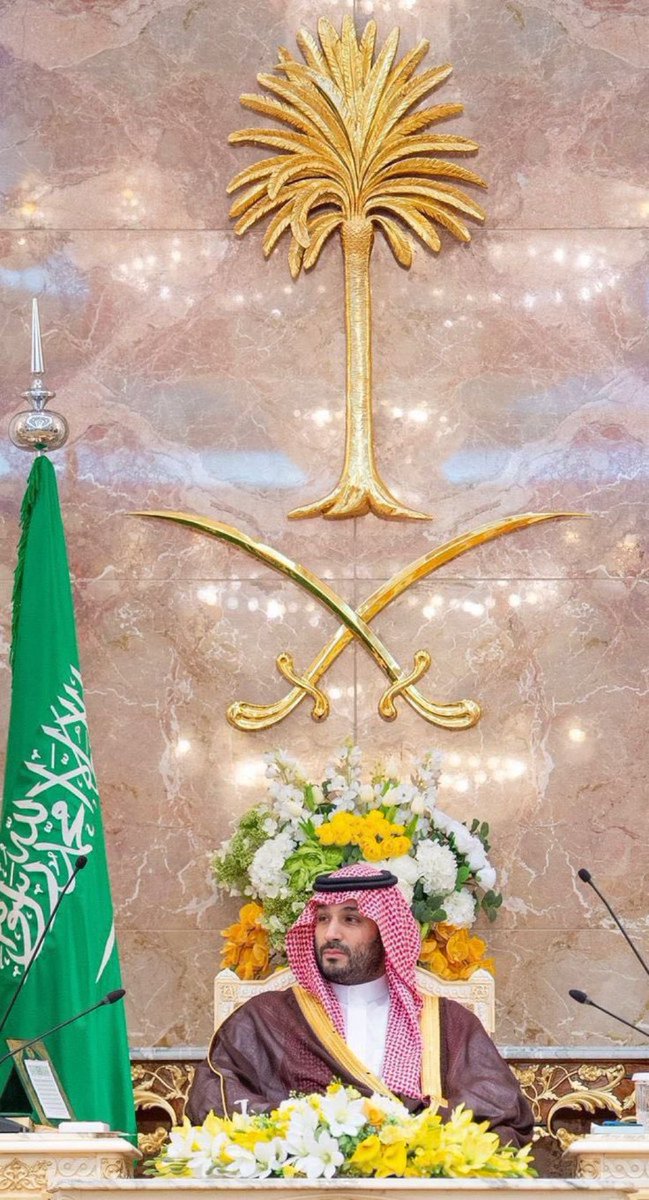 S080900's tweet image. #مثلك_سعودي

أعتبر سمو ولي العهد الأمير محمد بن سلمان قدوتي الوطنية، فقد ألهمني بطموحه ورؤيته وحرصه على بناء مستقبل مشرق للمملكة.”
والهم العالم أجمع برؤيه 2030