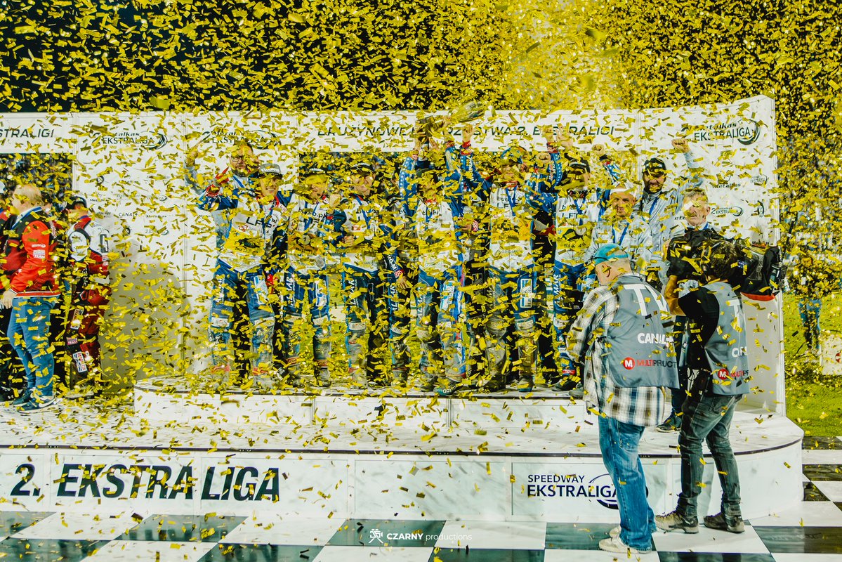 🏆 UNIA LESZNO - PODSUMOWANIE SEZONU 2025 🏆

Nitka jest dość rozbudowana, ale starałam się, aby była maksymalnie przejrzysta. Poza liczbami, które są dostępne w aplikacji Ekstraligi, dołożyłam ich trochę od siebie. Pierwszy raz się za coś takiego zabrałam, więc mam nadzieję, że