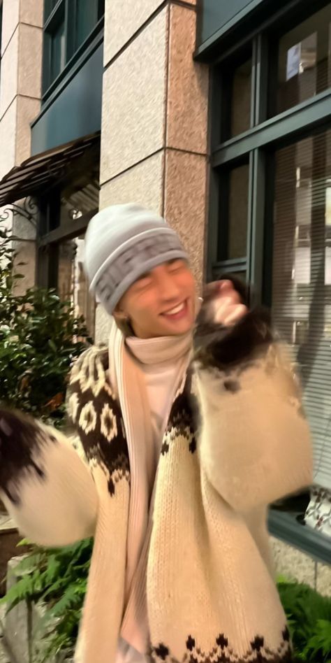 https_alxhwang's tweet image. Pov: você por algum motivo se apaixonou perdidamente por mim, e agora essa é a sua galeria