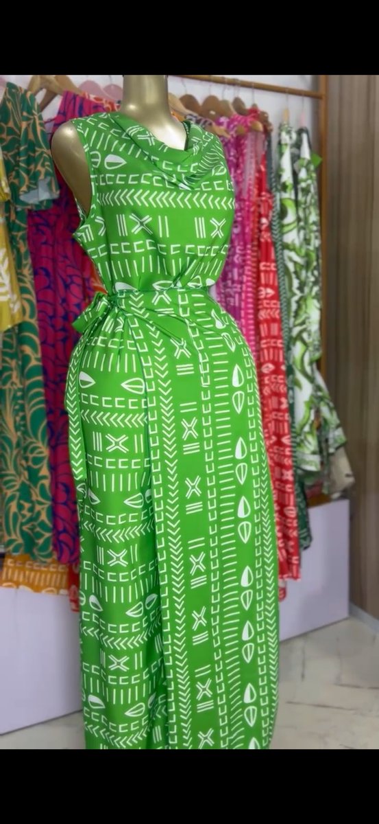 🚨Combinaison porte feuille🚨
🏷️ 15.000fr
📌 Taille S - XXL
📍Douala (Livraison &amp; Expédition)
💬+237 698-093-591