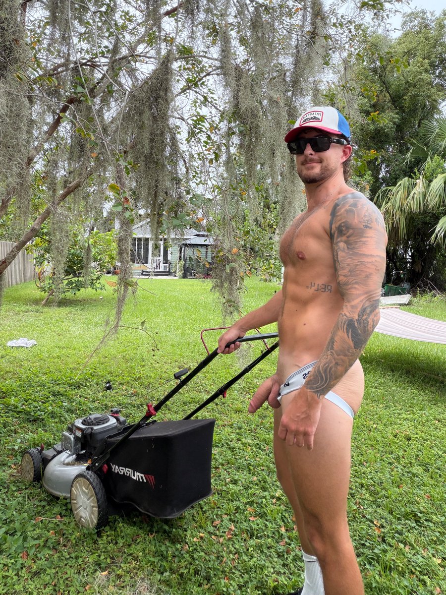 You gotta find ways to stay cool in the Florida heat 🔥