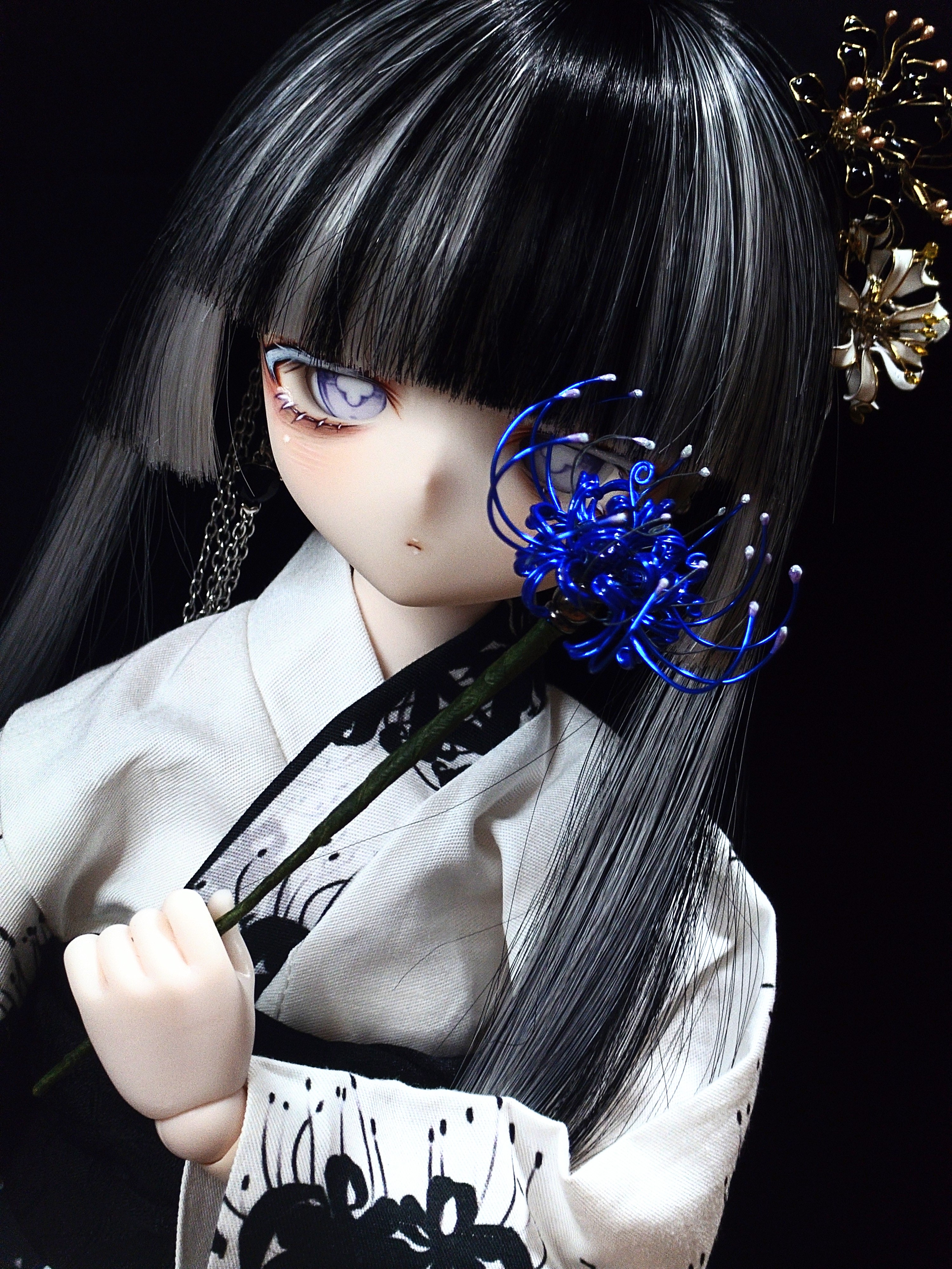 ❇️オリジナル作品KIMONO EMOTIONALS ドラマチックアート【姉妹】 A beautiful woman in a kimono with fireworks in the