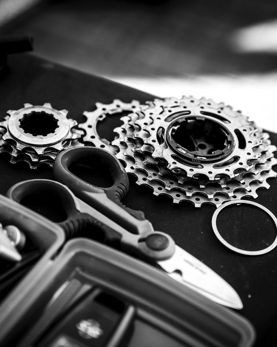 Back to basics 🖤 🤍 Strip down and build up.

#ShimanoMTB

📸 Kike Abelleira