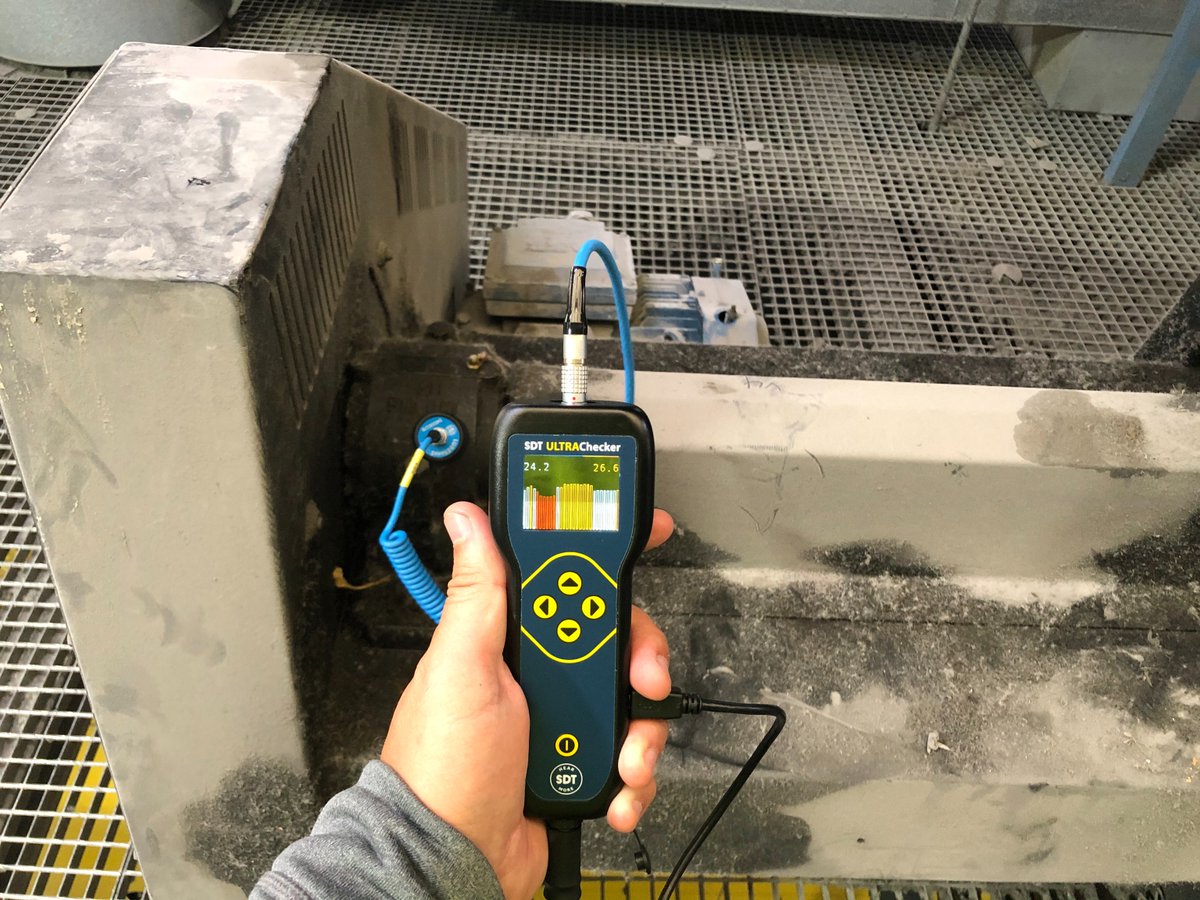 SDTUltrasound's tweet image. Meet the ULTRAChecker: fast, reliable #FaultDetection!
• Quick air & gas leak detection
• Safe electrical inspections
• No shutdown needed
• Accurate ultrasound readings
Empower your maintenance team with the ULTRAChecker. #Maintenance #Reliability #ConditionMonitoring
