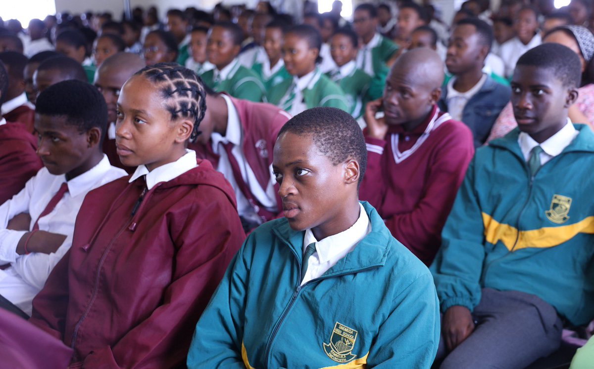 Ray Nkonyeni Municipality Career Expo. || As Gov. we remain committed to supporting South Africa’s future. From providing learning equipment to future focused career guidance, we are sending a clear message that we believe in our youth, especially those in impoverished parts.