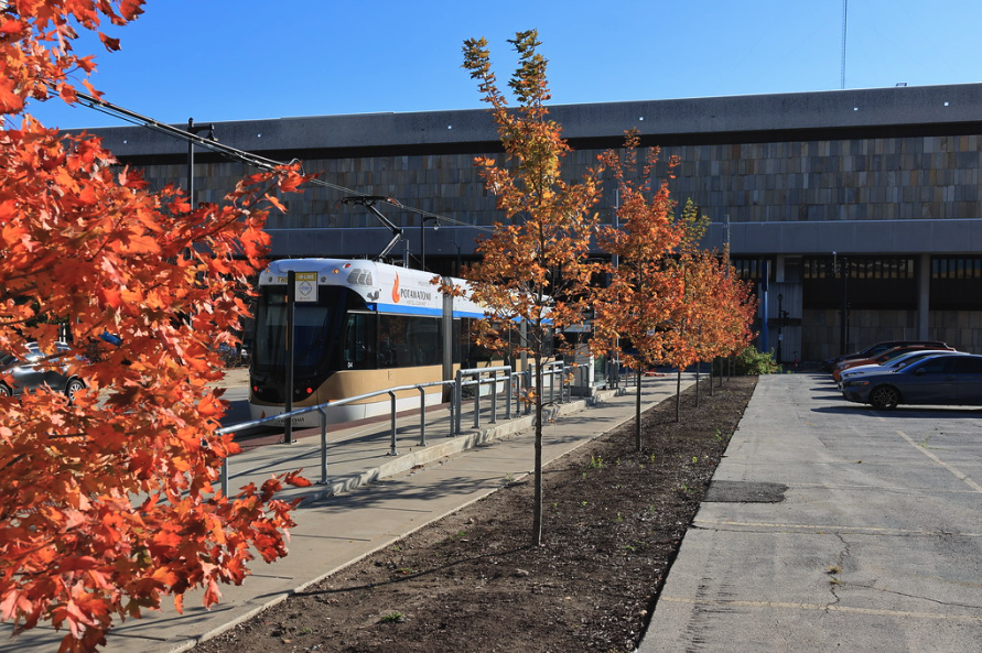 thehopmke's tweet photo. 🍂🚊 Fall is here! Join our Hop Into Fall photo contest:
📸 Snap fall shots w/ The Hop
🏷️ Tag #TheHopMKE + #HopIntoFall
✨ We’ll feature our favorites!
#HopIntoFall #MKE https://t.co/Ehnlm4wc05