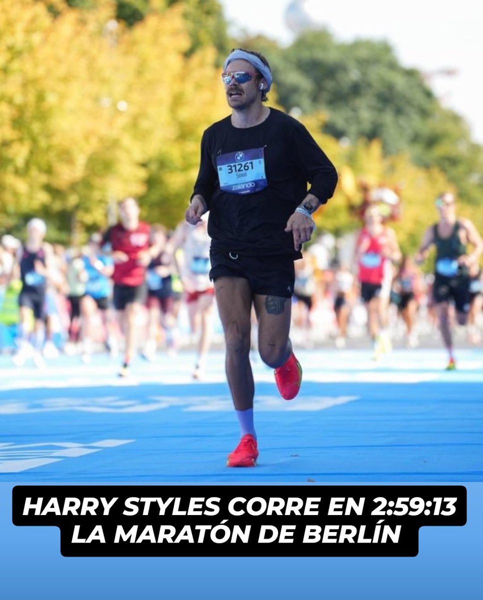 Picante!

🔥 En su segunda maratón Harry corrió a un ritmo de 4:15 el kilómetro y de esta manera, rompe su propio récord personal, ya que había corrido en marzo en Tokio con un registro de 3:24:07

Cómo se la banca! 🔥

#HarryStyles