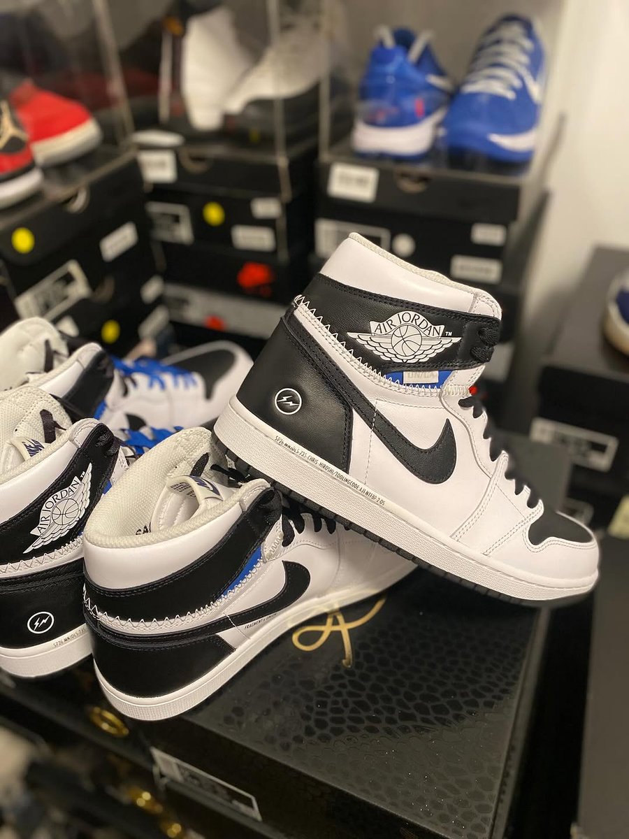 JustFreshKicks tweet media