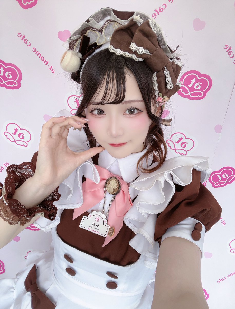 れお☕ あっとほぉーむカフェ大阪本店 (@maid_reo2) / X