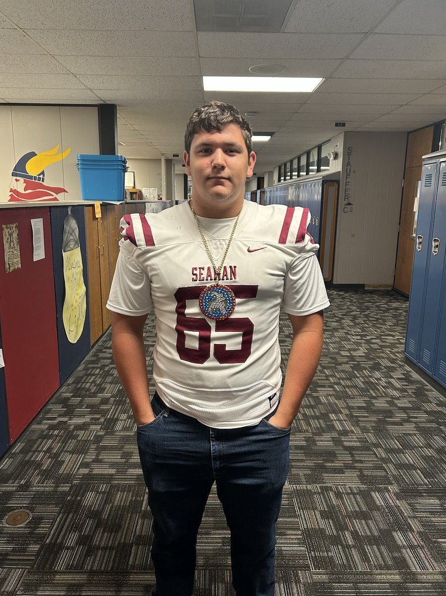 Each week Coach Nichol &amp; staff honor the top-graded OL with the Valhalla Award 🪓 The winner wears the chain on game day.
🏈 Piper HS: Senior Braydon Warner
🏈 Shawnee Mission East: Seniors Brogen Brown &amp; Braydon Warner (tie)
#brickbybrick #family #seamanstrong #OLinePride