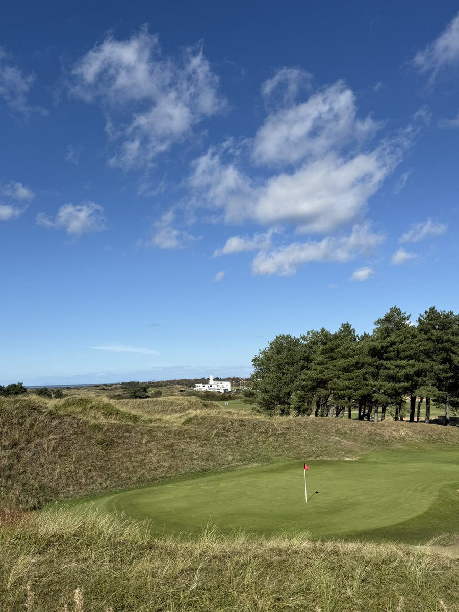 sscottpga's tweet photo. Hillside’s 10th with Birkdale in the distance https://t.co/8az0hfY9PZ