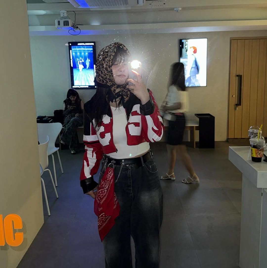 diawings's tweet photo. Dohee (d0_hx.x) Instagram updates:

#DIAWINGS #다이아윙스 https://t.co/KtTWfZk96d