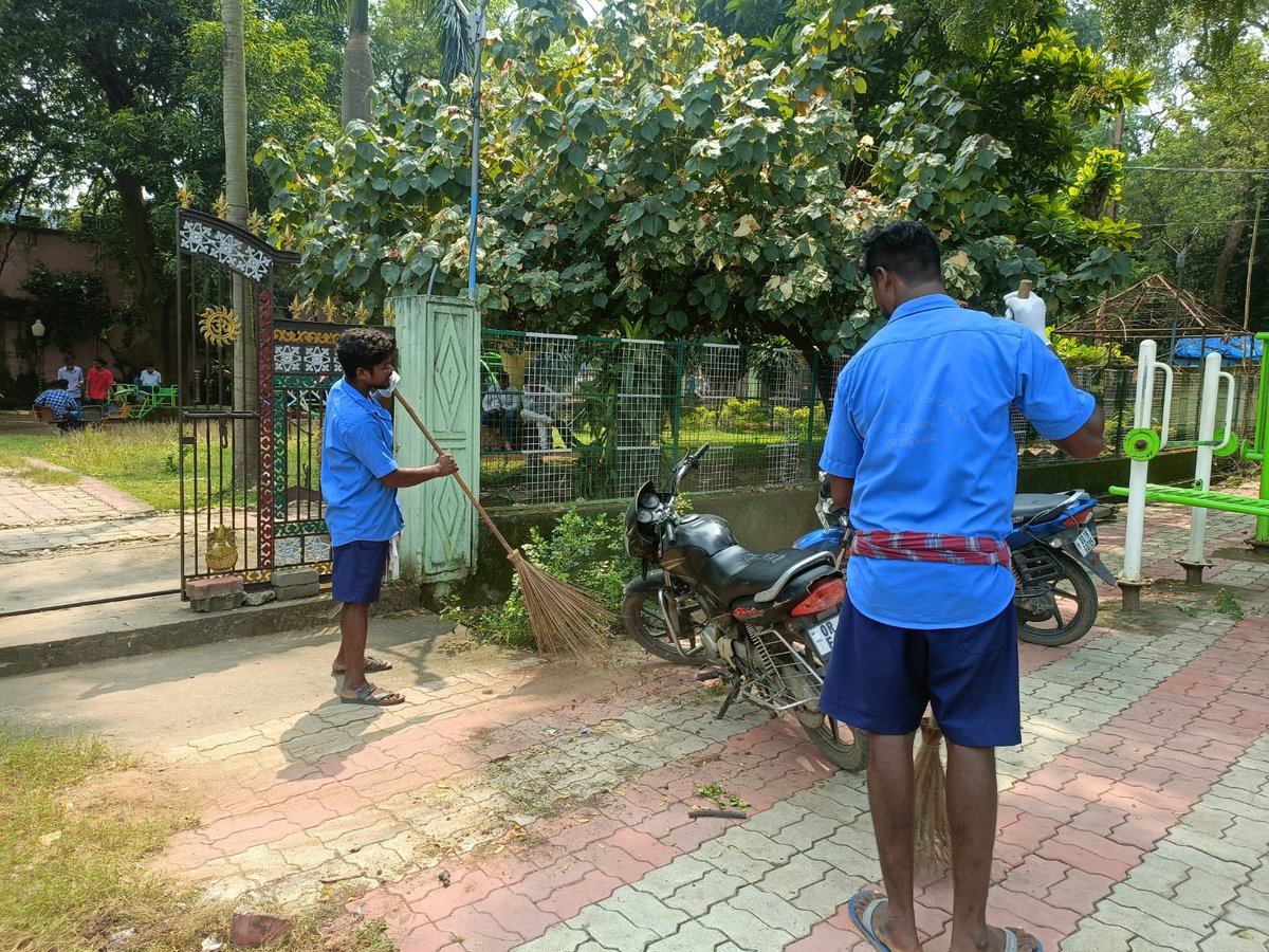 angulmun's tweet photo. Today Cleanness drive is taken near Children Park, Amlapada #Swachotsav #SwachhataHiSeva2025 #SHS2025
@SwachhBharatGov
@MoHUA_India
@HUDDeptOdisha
@CMO_Odisha
@angul_dm https://t.co/5gpFOfKVD8