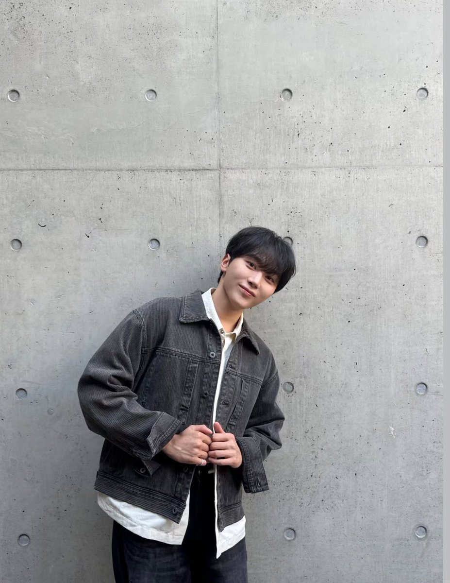 احس هالفتره الاغلب صار بايسهم هالحلو وحطوه عرضهم لكن الصدق مقدر الومهم بكل تحديث يحلو اكثر ويصير طعمه مرا 🥹💖