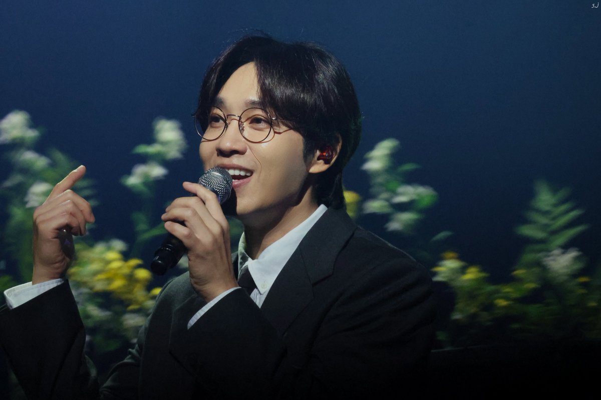 20250921 새로,쓰임

아직도 꿈같다... ㅠㅠ

#이석훈