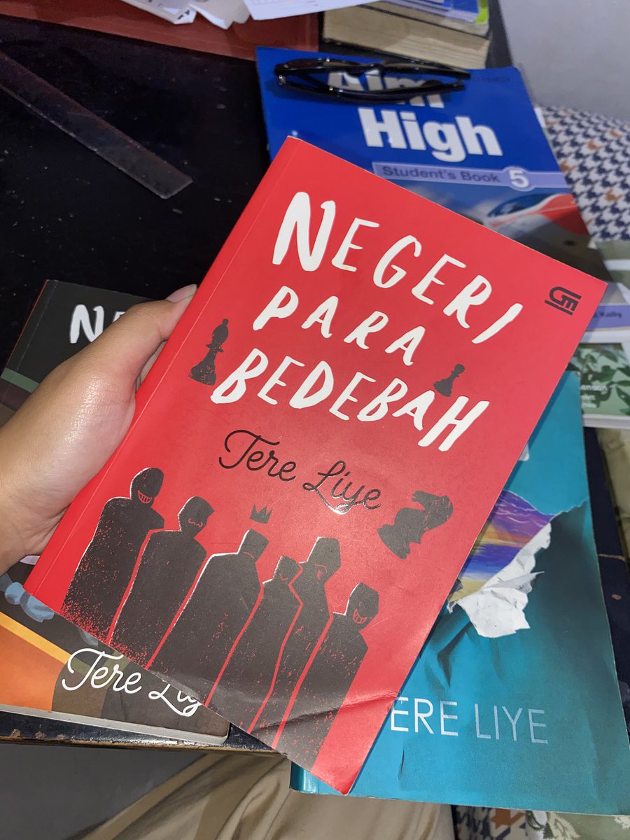 diah tweet media