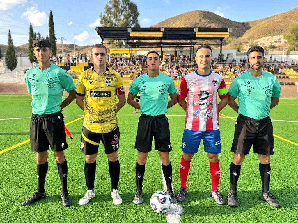 Seguimos sumando y seguimos con portería a cero.
#MushoPoli