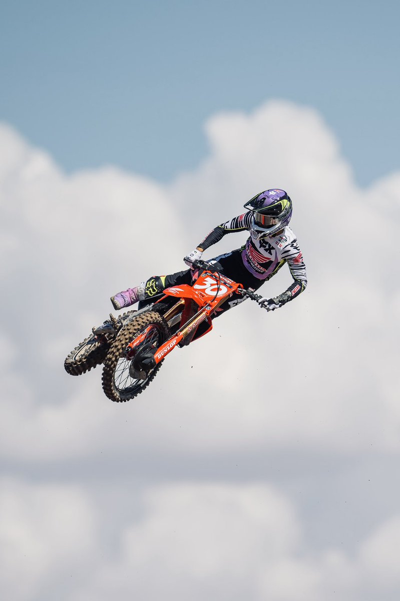 ジジページ ジジ (@ZiZi1200) / X