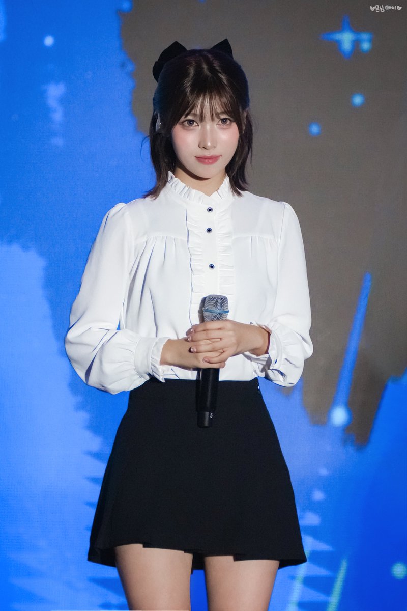 mon__nim tweet picture