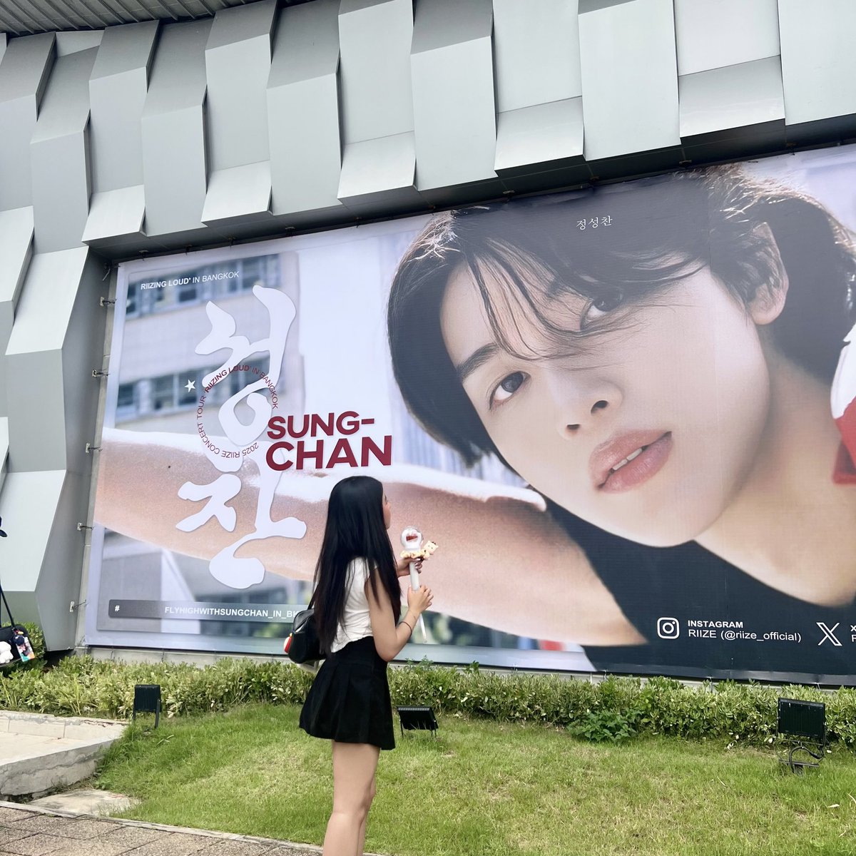 4ng3ldeersc's tweet image. รักพี่บี๋ &lt;3
#FlyHighWithSungchan_in_BKK
#RIIZINGLOUD_IN_BANGKOK