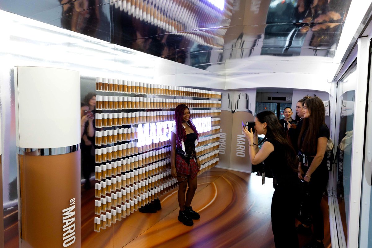 Vector Media tweet media