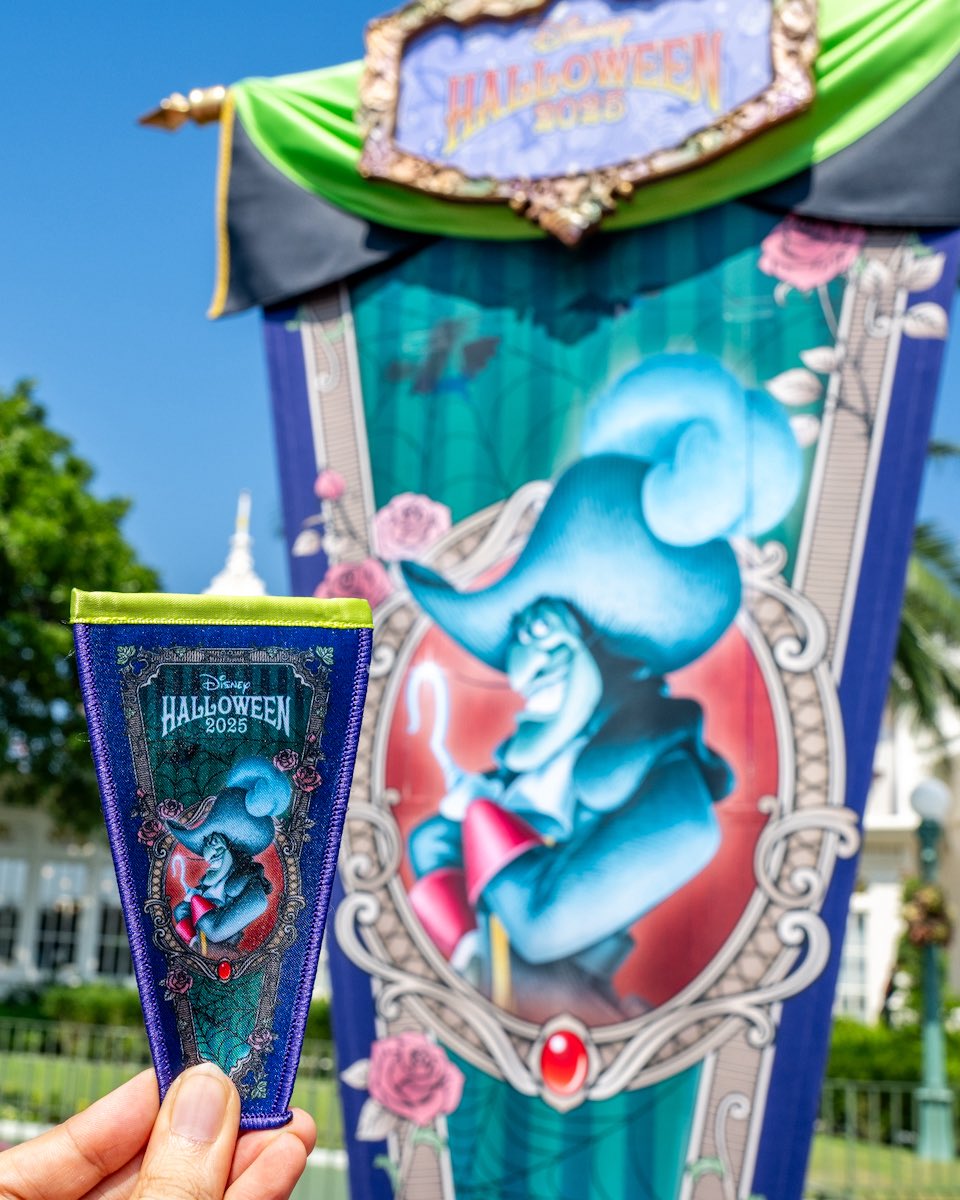 ダンサーコスチュームをイメージしたリングも！ 東京ディズニーランド