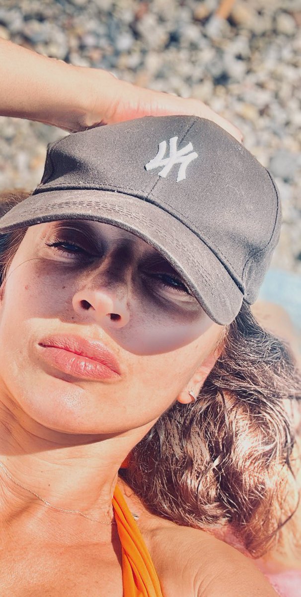 vicky_gnp's tweet image. Αν και δεν χρειάζεται, έχω και το αβαταρ😆#γλύκανε_μωρε_λιγο_challenge