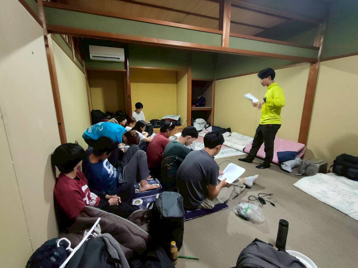 RidgeFresh's tweet photo. 週末のハング砂丘講習の様子！
土曜は初飛びに向けた座学とシミュレーションをして、晩御飯は皆で中華作りました！日曜はがっつり練習も出来て良かった〜！😆 https://t.co/7nuTJN9R8M