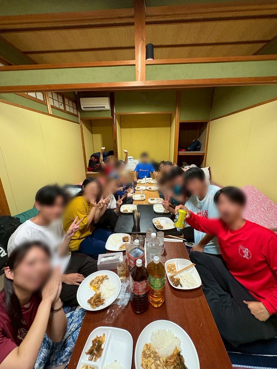 RidgeFresh's tweet photo. 週末のハング砂丘講習の様子！
土曜は初飛びに向けた座学とシミュレーションをして、晩御飯は皆で中華作りました！日曜はがっつり練習も出来て良かった〜！😆 https://t.co/7nuTJN9R8M