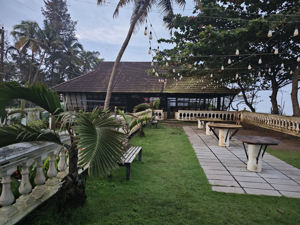 hamukboi's tweet photo. Cherai, kerala https://t.co/AhHWA5dvKt