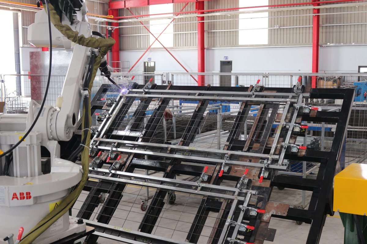 NinhBinhDHA's tweet image. Automation in Action – Welding the Future
At DHA Ninh Bình, innovation is at the heart of everything we do.
Website: hanexmetal.com
Email: sales@hanexmetal.com
Stay tuned for more innovations from DHA Ninh Bình
#DHANinhBinh #Robotics #Automation #Innovation #SmartFactory