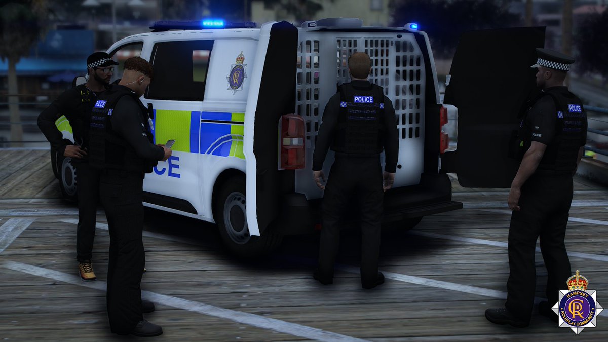 Clanning_2111's tweet photo. The violence reduction unit was deployed last night.
🔪7x Knives Seized
🔫2x Firearms Seized
🔒10x Suspects Arrested
🛵2x e-bikes Recovered
#hampsetprc #hrpc #vru #hampset https://t.co/LLAqOqv5tw