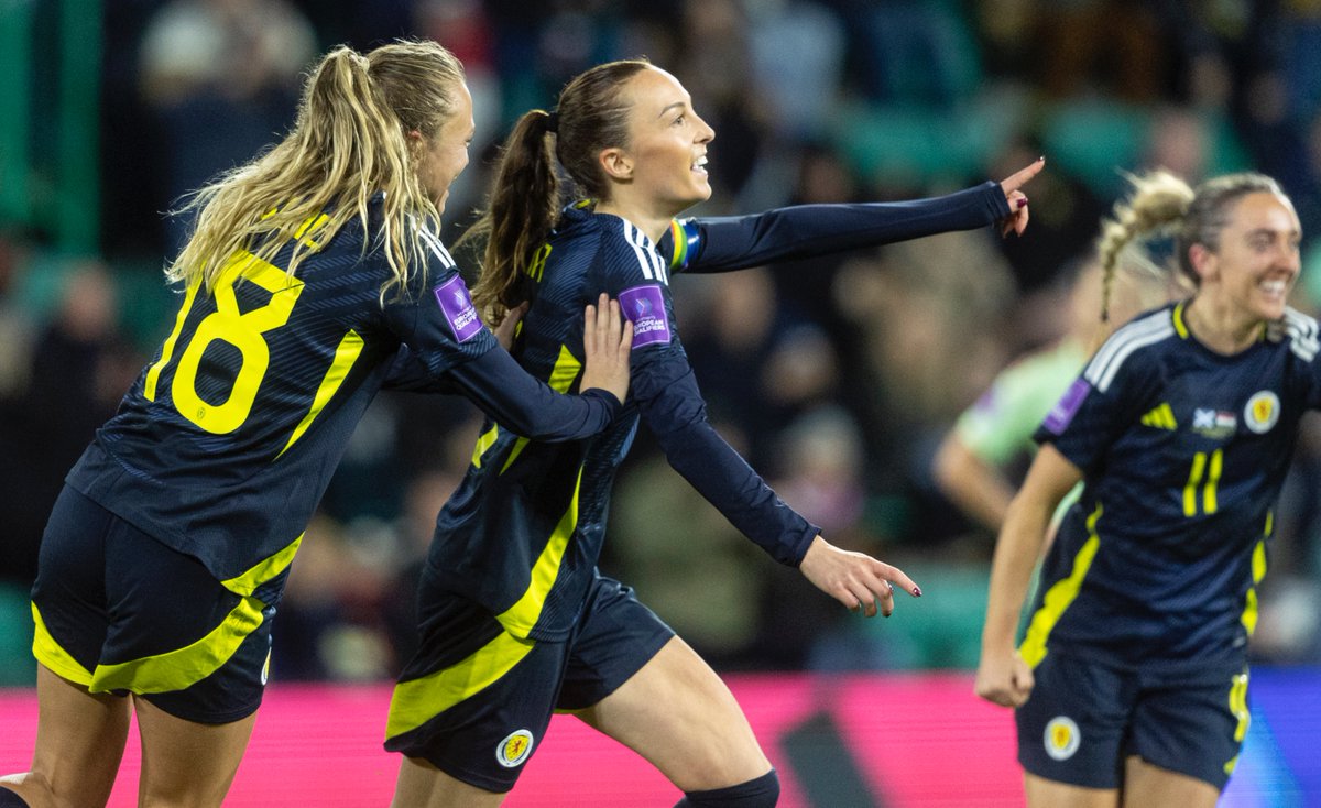 Scotland Women’s National Team to play at KDM Group East End Park.

ℹ️ tinyurl.com/3jkt2vcb

Everyone at #DAFC is hugely excited to welcome <a href="/itscarolineweir/">Caroline Weir</a> and her <a href="/ScotlandNT/">Scotland National Team</a> teammates next month 🤩