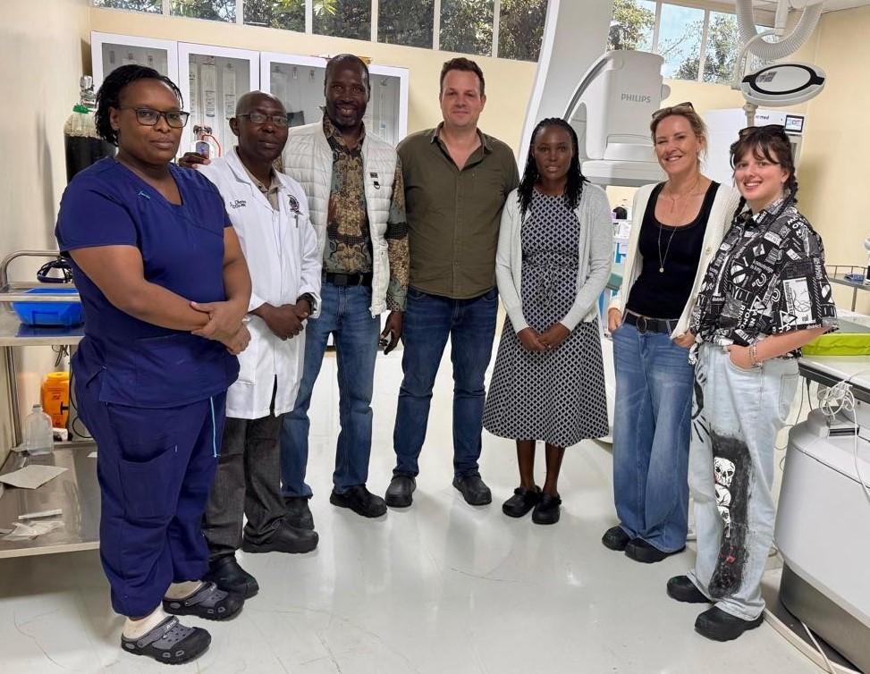 ukPace4Life's tweet photo. Our most recent Pace4Life mission to Eldoret, Kenya saw 24 cardiac procedures - ICD &amp; pacemaker implants, angiograms - plus hands-on training with local clinicians. Read the full story: https://t.co/JEHZBl59YX
#ChangingLives #GlobalHealth @MTRHofficial https://t.co/eQEzIglzGN