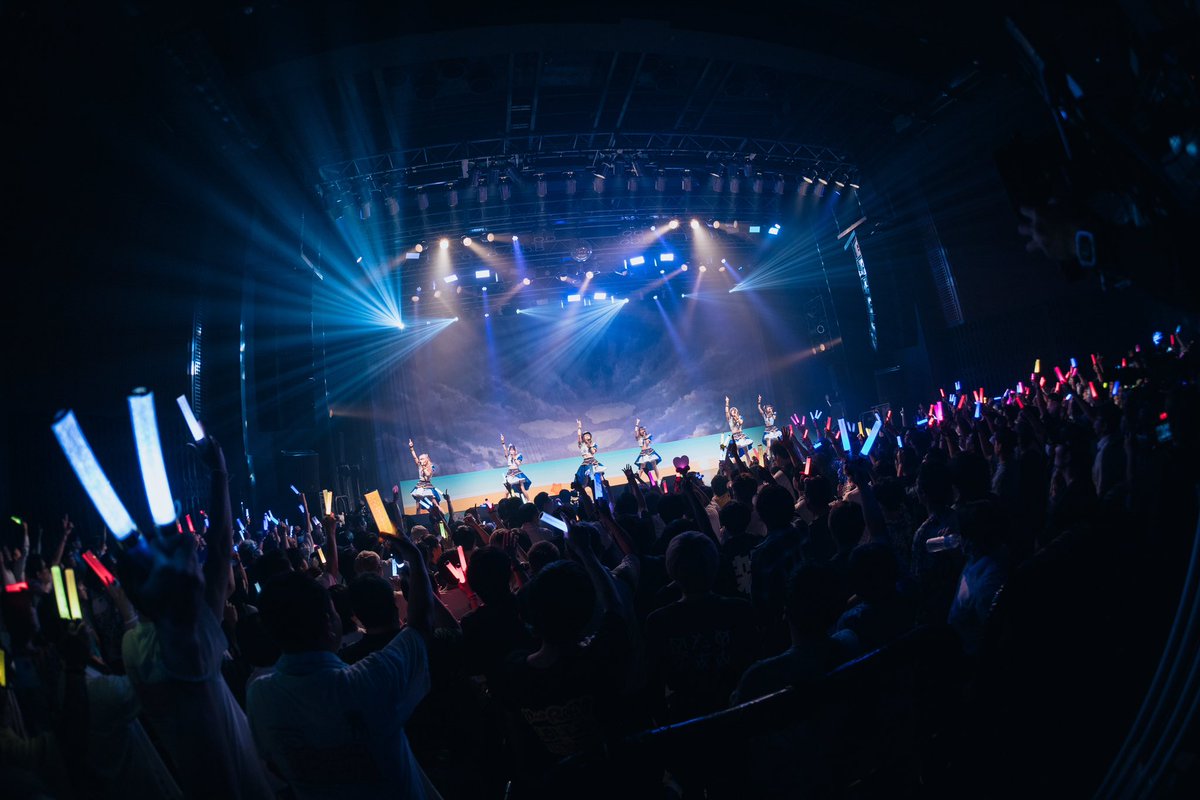 ranaqura_info's tweet photo. \\₊‧✩大御礼✩‧₊//

『青春ラナきっぷツアー in 東京FINAL』
  『あの場所へ』〜キミを連れて〜
@ Spotify O-EAST

更なる高みを目指して、
ラナキュラの旅は終わらない。

#ラナキュラEAST0922 https://t.co/0TdZ27llFP
