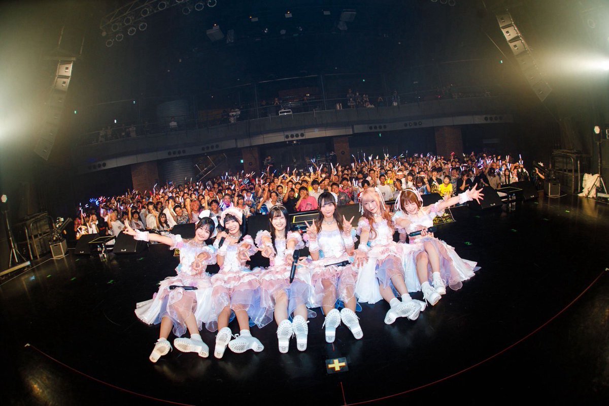 ranaqura_info's tweet photo. \\₊‧✩大御礼✩‧₊//

『青春ラナきっぷツアー in 東京FINAL』
  『あの場所へ』〜キミを連れて〜
@ Spotify O-EAST

更なる高みを目指して、
ラナキュラの旅は終わらない。

#ラナキュラEAST0922 https://t.co/0TdZ27llFP