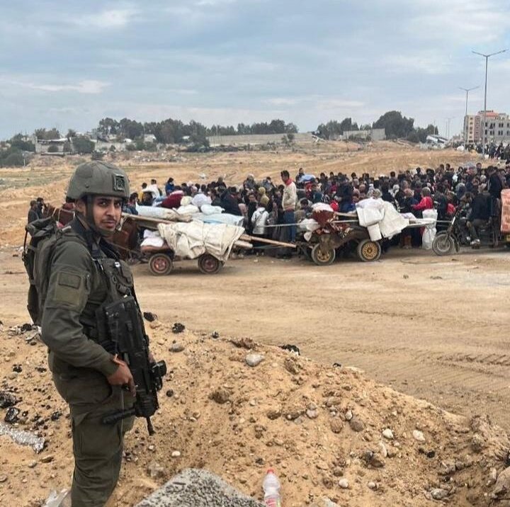 HindRFoundation's tweet photo. 🚨 The #HindRajabFoundation filed a criminal complaint in Prague/Czech Republic  against Israeli soldier Roei Haimatan of the Givati Brigade.
He is accused of genocide, war crimes & crimes against humanity in Gaza, including forced displacement of civilians.
More info ⬇️
https://t.co/Y7YmLGdM4Q