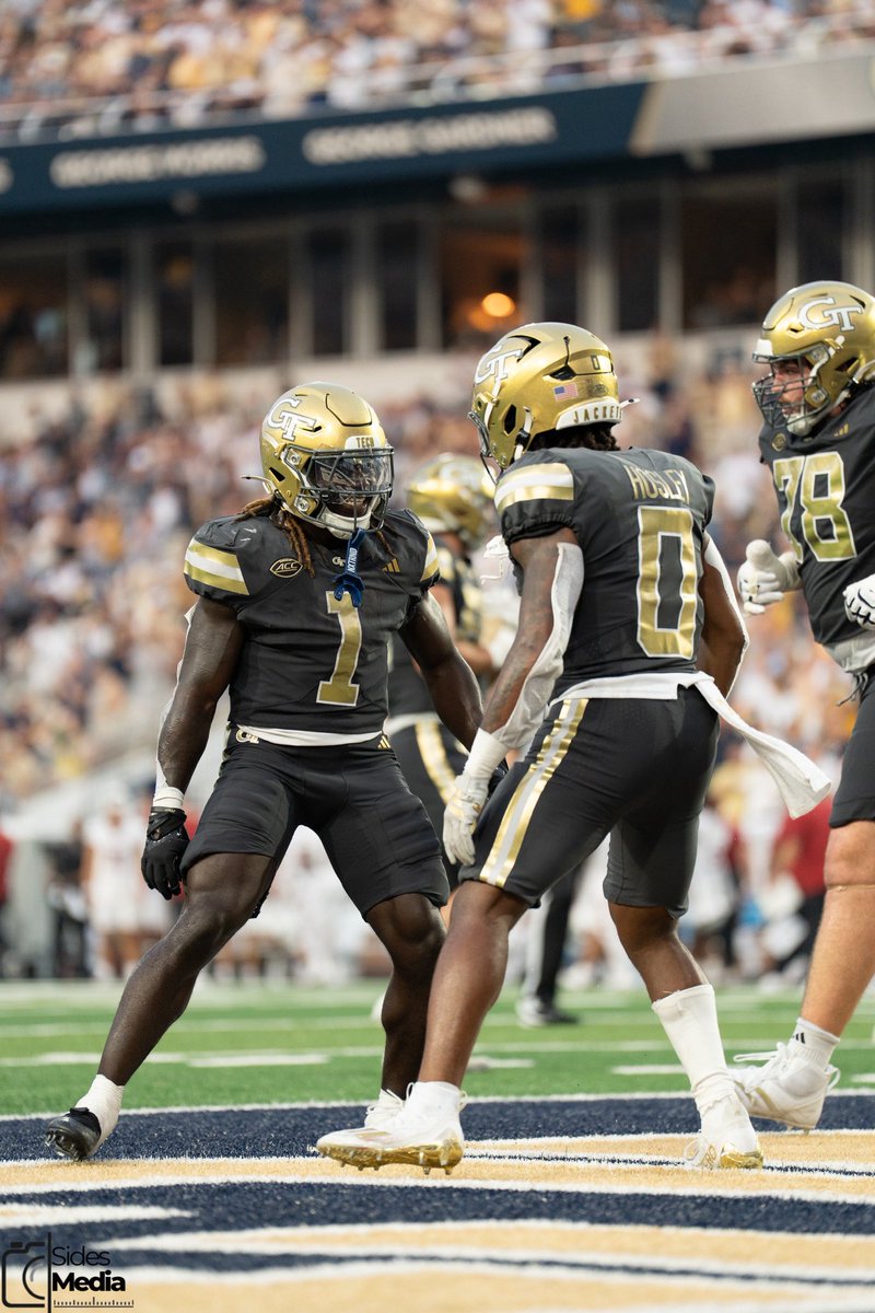 Sides_Media's tweet photo. 🔥 Georgia Tech handled business Saturday, taking down Temple in commanding fashion. The Jackets brought speed, physicality, and plenty of highlights at Bobby Dodd. 🐝💪 #GoJackets

📸👇 Game day shotso https://t.co/0YzxFOBrej