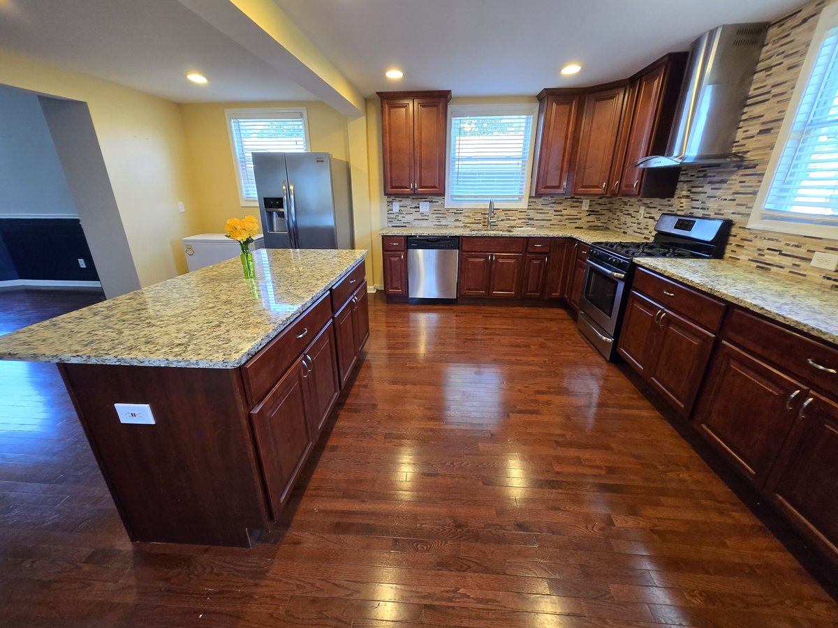 baltimoreturnke's tweet photo. 🤩🏡  Quick Lipstick Flip or Great Long Term Rental 🏡💵
https://t.co/Yk0QHDeXPy https://t.co/FJ3LxongdH