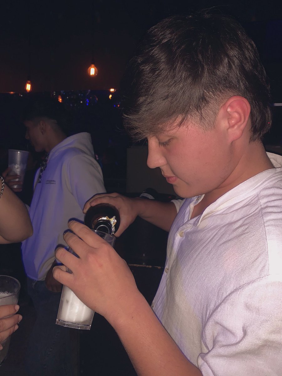 podes ser tan potro?!?!? me arranco el corazón y te lo doy arrodillada 🫀👩🏼‍❤️‍💋‍👨🏻