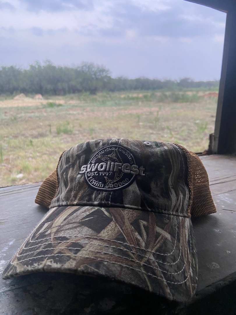 Fall means one thing... 🦌🦆
Here’s to a season of full freezers and better stories than your buddy’s!

#firstdayoffall #swollfest #huntingseason #openingday #deerseason #duckseason #waterfowl #huntlife #sportsmensparadise