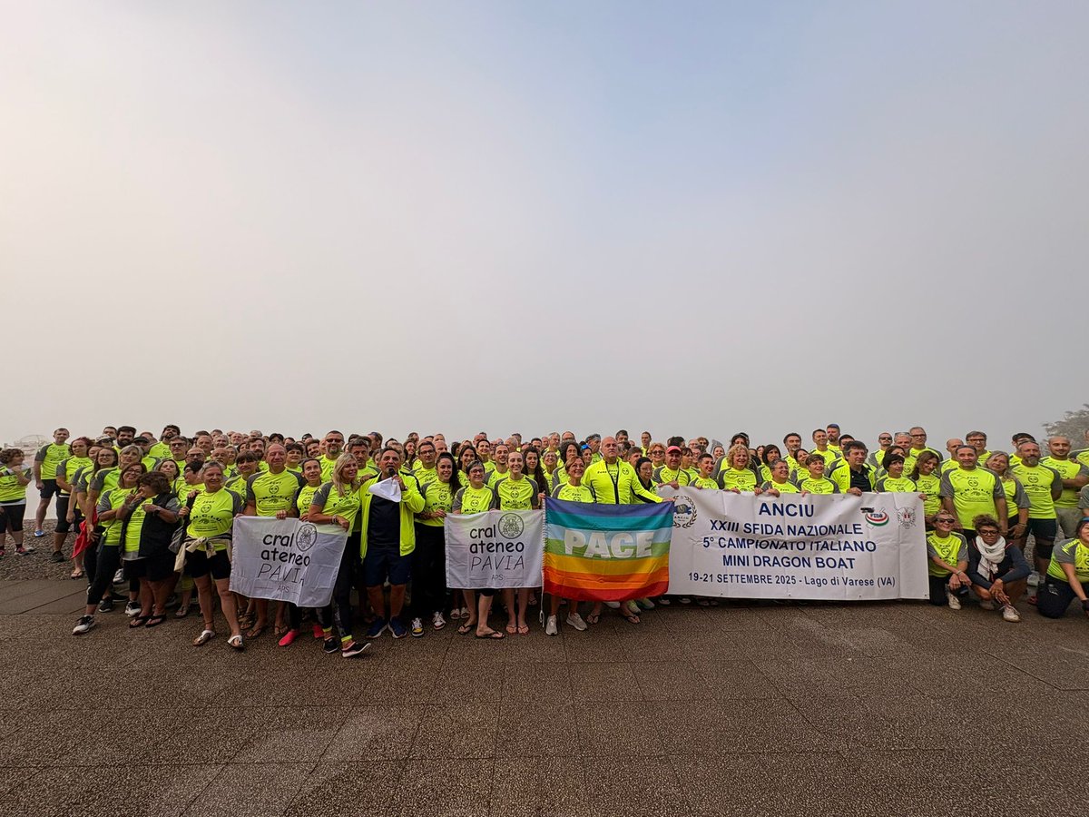 unipv's tweet photo. Debutto per la squadra del #CRAL Ateneo #Pavia APS alla sfida nazionale di mini #DragonBoat per dipendenti universitari. Leggi l'articolo completo👉https://t.co/89dDZTueTO #unipv #sport https://t.co/SiSE0HE7Xy