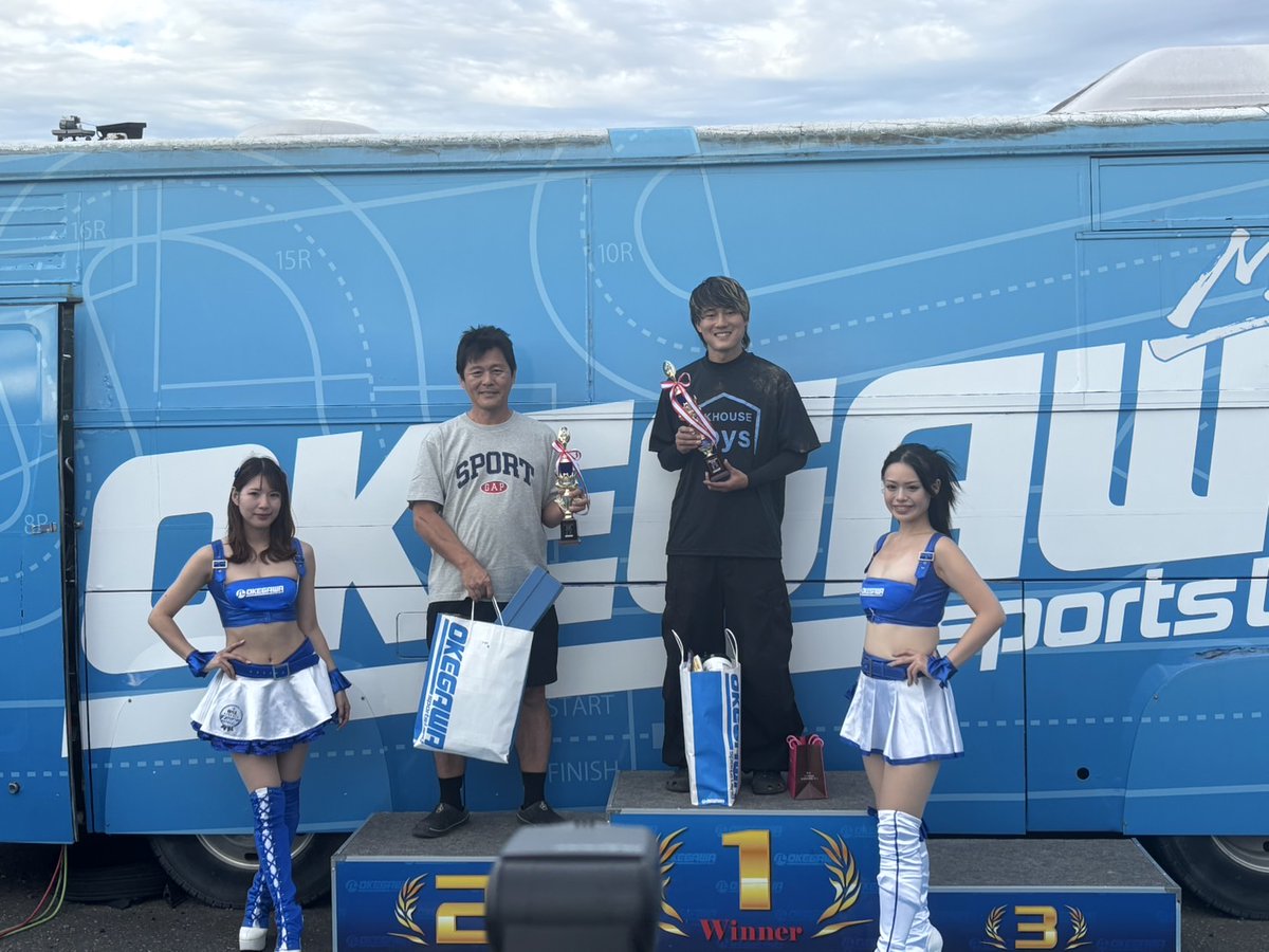 wait400's tweet photo. SSKILLERS第3戦ノービスBクラス優勝でした!!
練習走行1回目で転倒してしまい、チームメイトにバイクを直して頂きました😭
おかげで予選決勝無事走り切ることができました✨
人生初転倒初優勝を達成しました笑
当日桶スポに居た方全員に感謝です!
ありがとうございました!
#sskillers #桶スポ #桶撮 https://t.co/6I7EM2tPp7