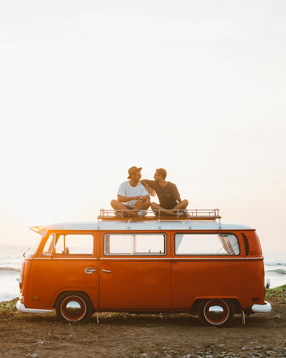 SalidaSol's tweet image. #Solution found.
-How you doing?
-Been better. The wife, the money...
-Don&apos;t worry.
- OK, I won&apos;t.
🙂
#Solución encontrada.
-¿Cómo estás?
-He estado mejor. La esposa, el dinero...
-No te preocupes.
-Vale, no lo haré.
