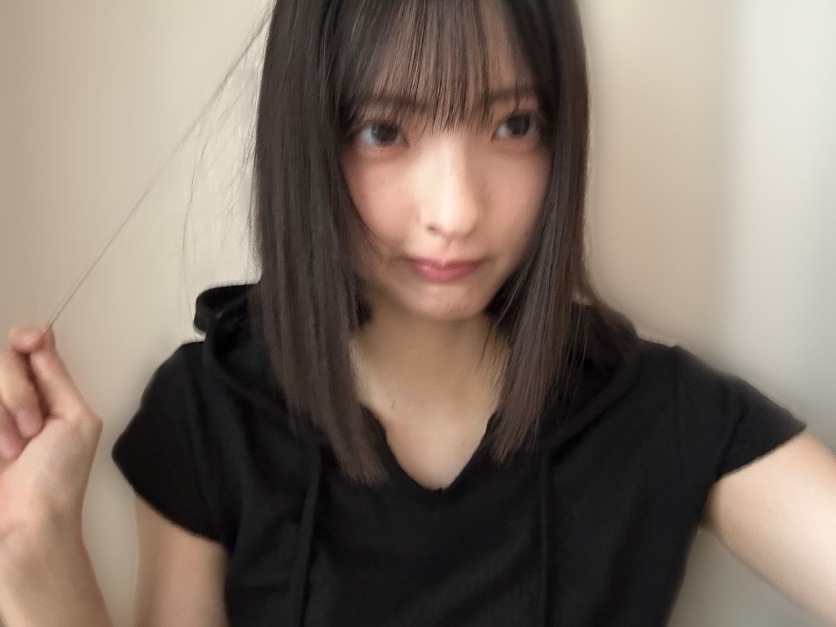 四期生リレーがブログを更新しました！🌸｜ 始まりと終わり 山田桃実 sakurazaka46.com/s/s46/diary/de… ぜひご覧ください！ #櫻坂46 #櫻坂四期生
