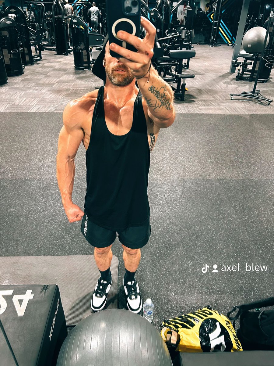 Axelblew's tweet photo. Just a few shots from the past couple of weeks. Nothing special lol.
#fitness #gym #fit #puregym #postpump #fypシ #fypシ゚viral #sexy https://t.co/BDugyPAzyj